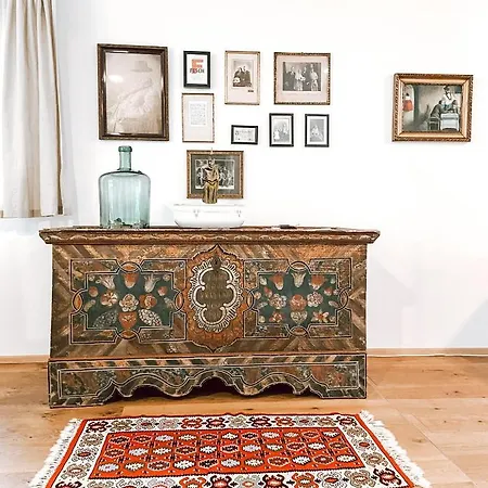 Exquisites Uebernachten In Der Aeltesten Stadt Oesterreichs Appartement *